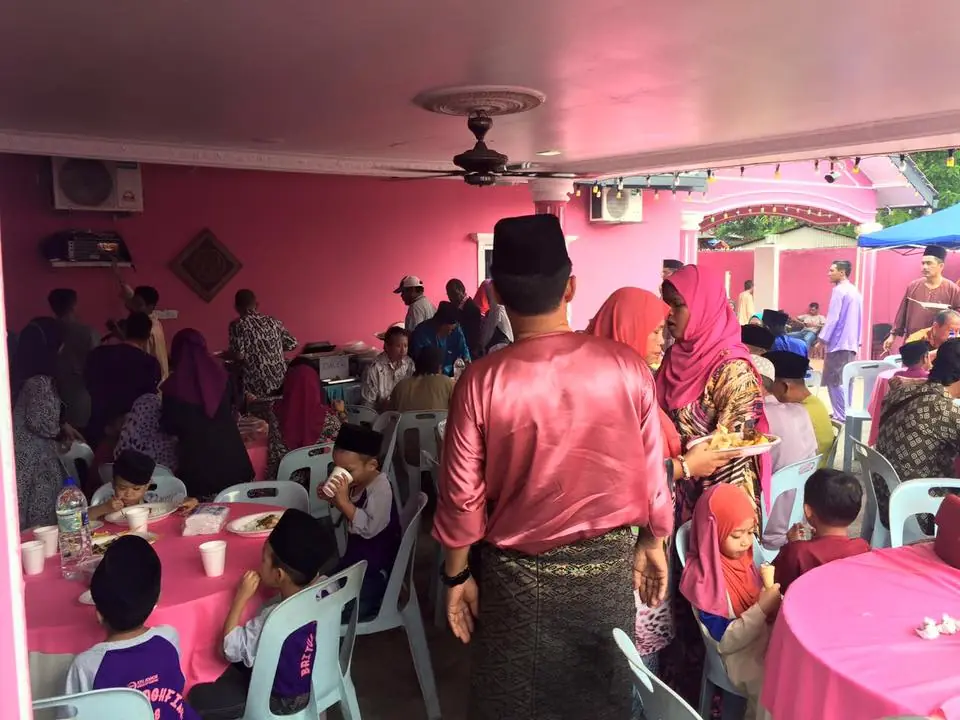 Majlis Aqiqah untuk Tuan Johari, Kg Melayu